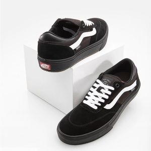 Gilbert Crockett Vans - Blackout - 7.5 Men’s